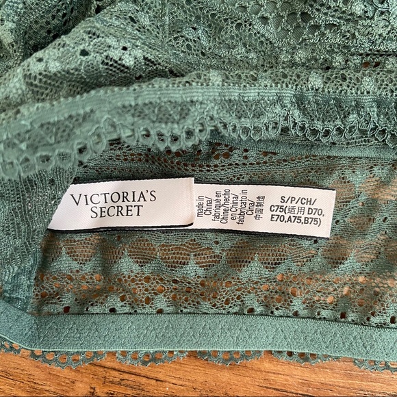 Victoria Secrets Bralette - Picture 4 of 4